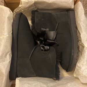 ugg Gita bow mini
